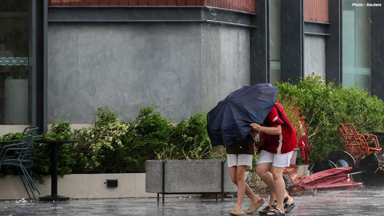 Typhoon Bualoi Hits Vietnam 19 Dead 21 Missing Major Flooding