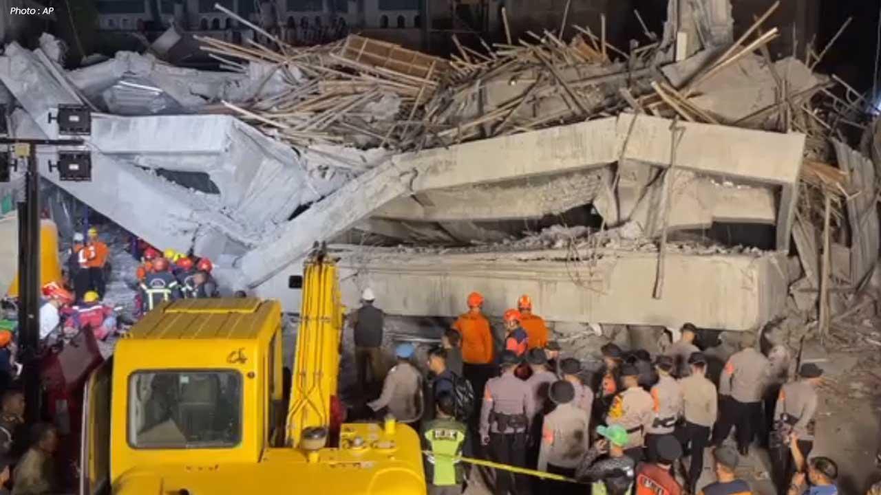 Over 90 Students Trapped After School Collapse in East Java, Indonesia
