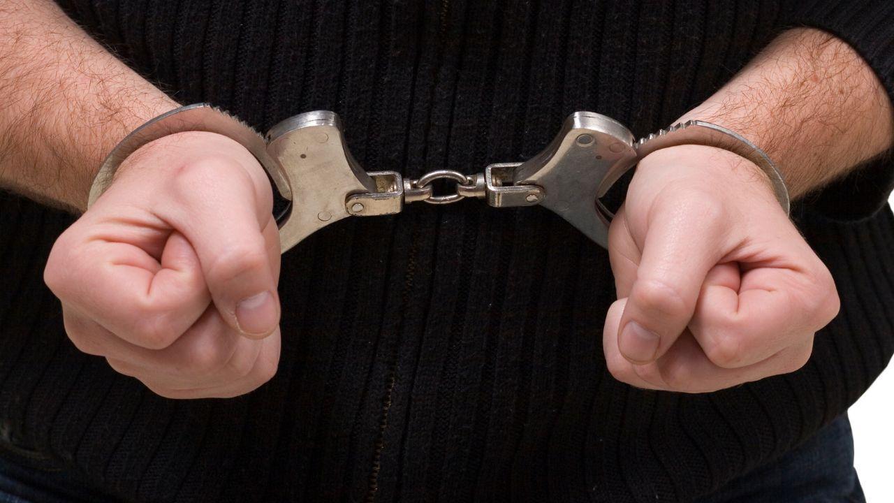 Dubai Man Arrested for Illegal Hair Transplants in Apartment Clinic