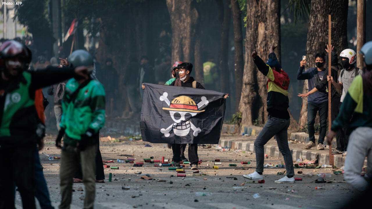 Gen Z Protesters Rally Worldwide with One Piece Luffy Pirate Flag