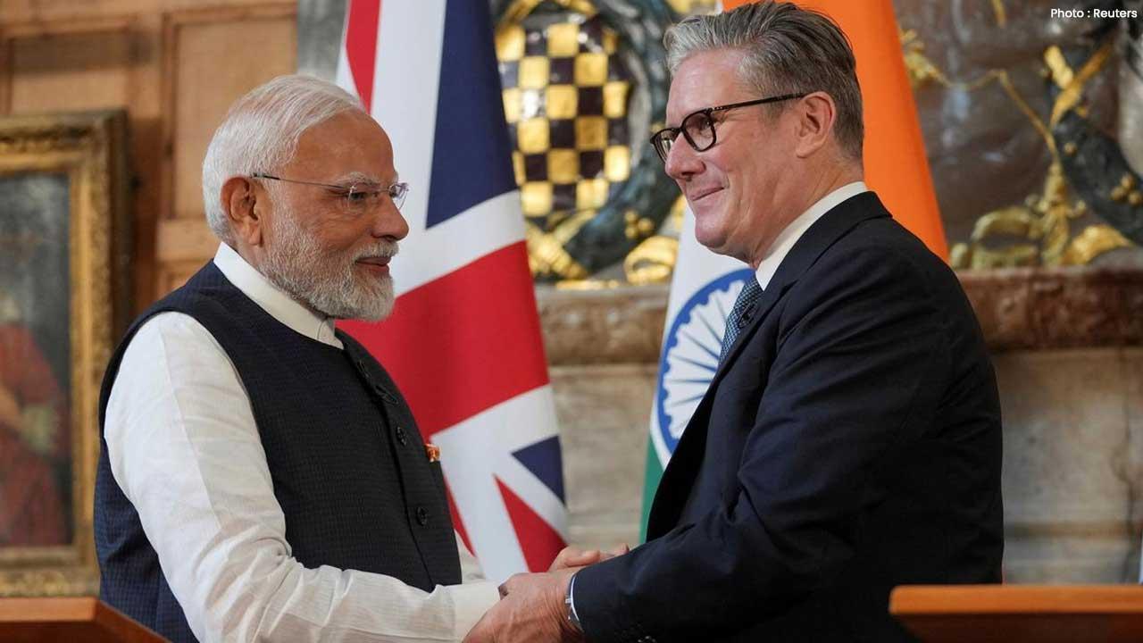 UK PM Keir Starmer Visits India, Meets PM Modi, Boosts Trade Ties