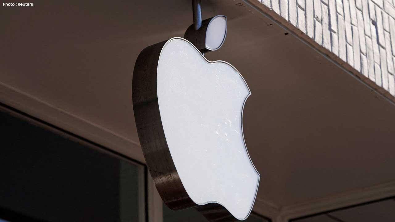 Apple Faces Lawsuit for Using Copyrighted Books in AI Training