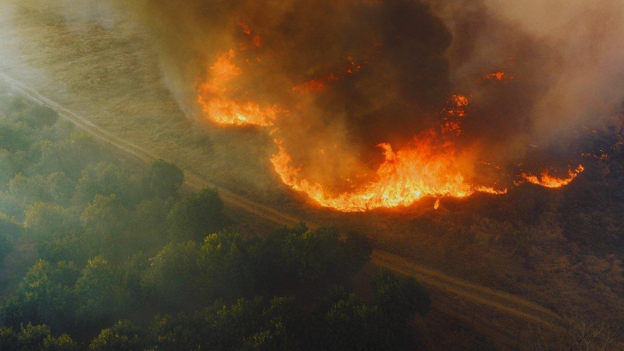 California Wildfires 2025: Thousands Evacuated as Blazes Intensify