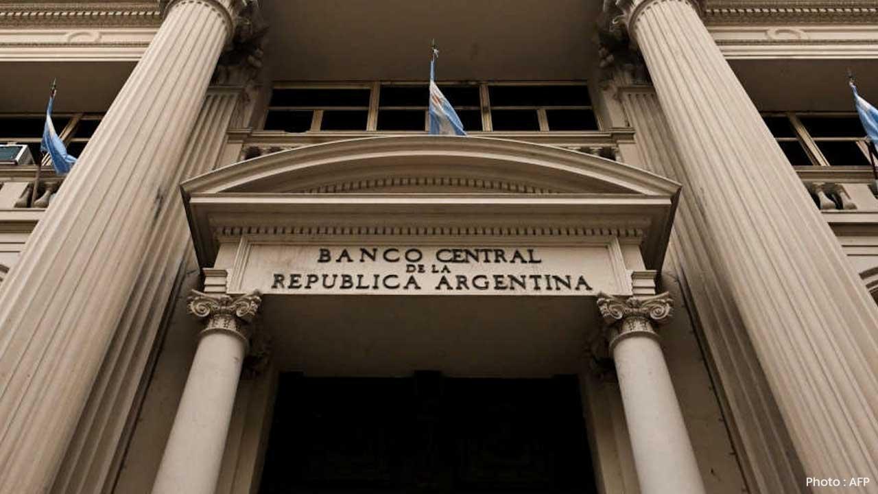 US Signs $20B Currency Swap Deal with Argentina Ahead of Vote
