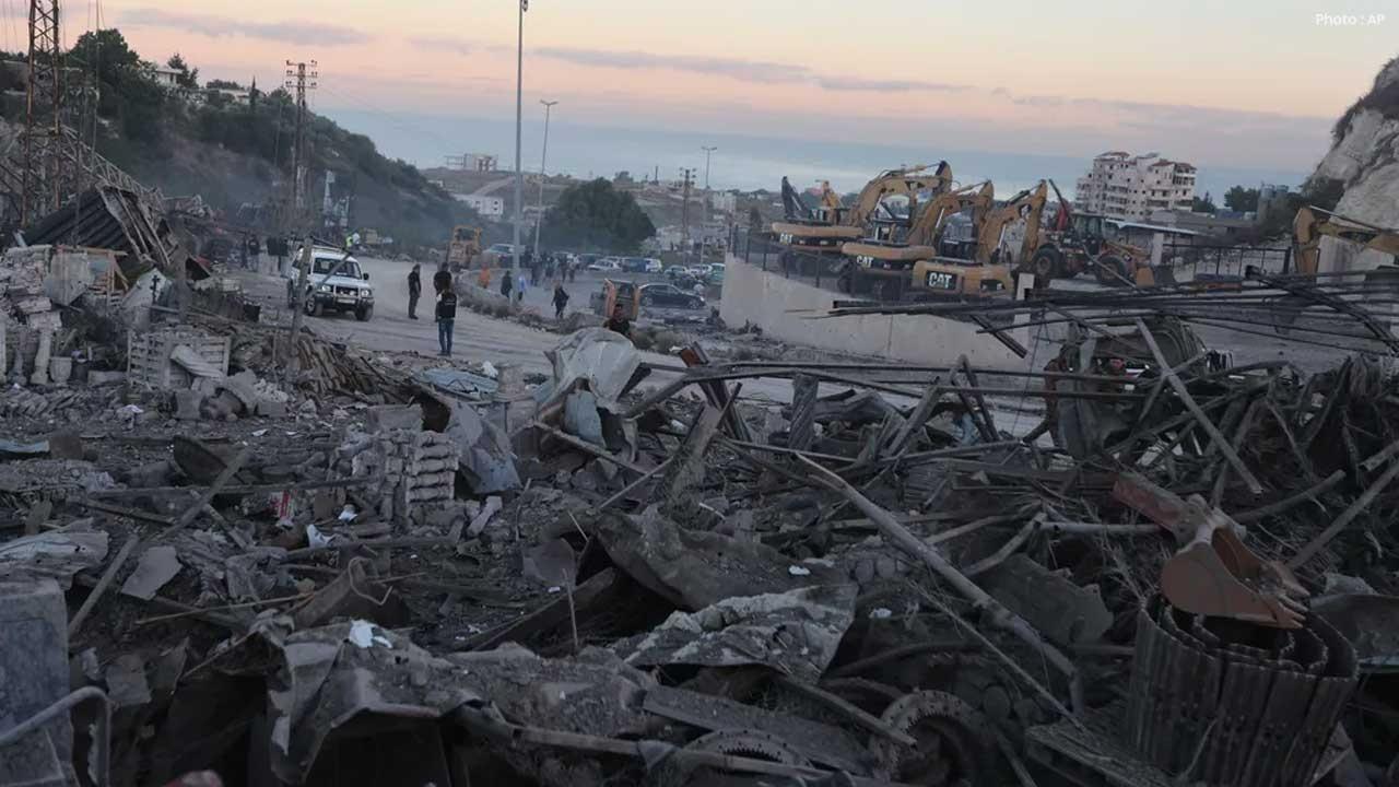 Renewed Israeli Airstrikes Hit Lebanon Amidst Gaza Concerns