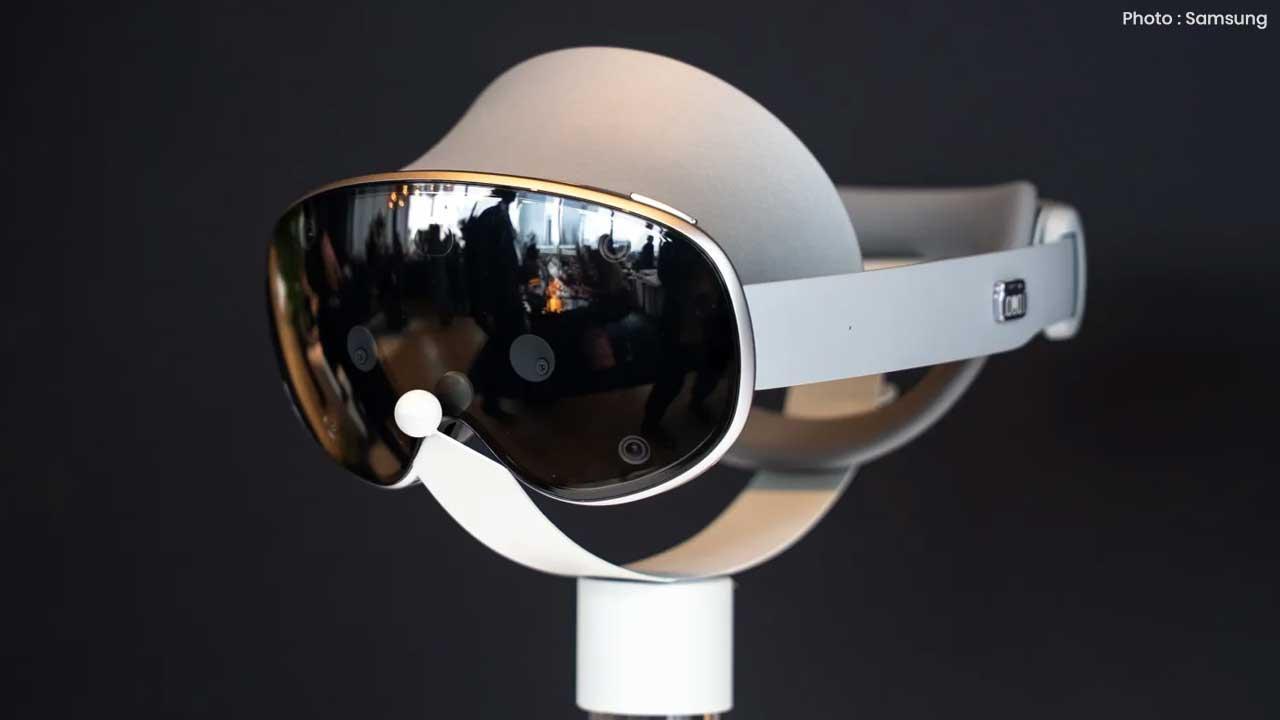 Samsung Galaxy XR Launches AI-Powered Headset Redefines Reality