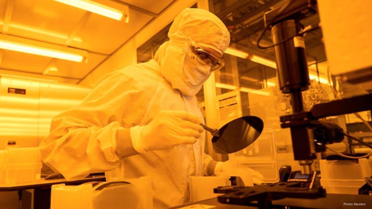 Quantum Stocks Surge as U.S. Eyes Equity Deals