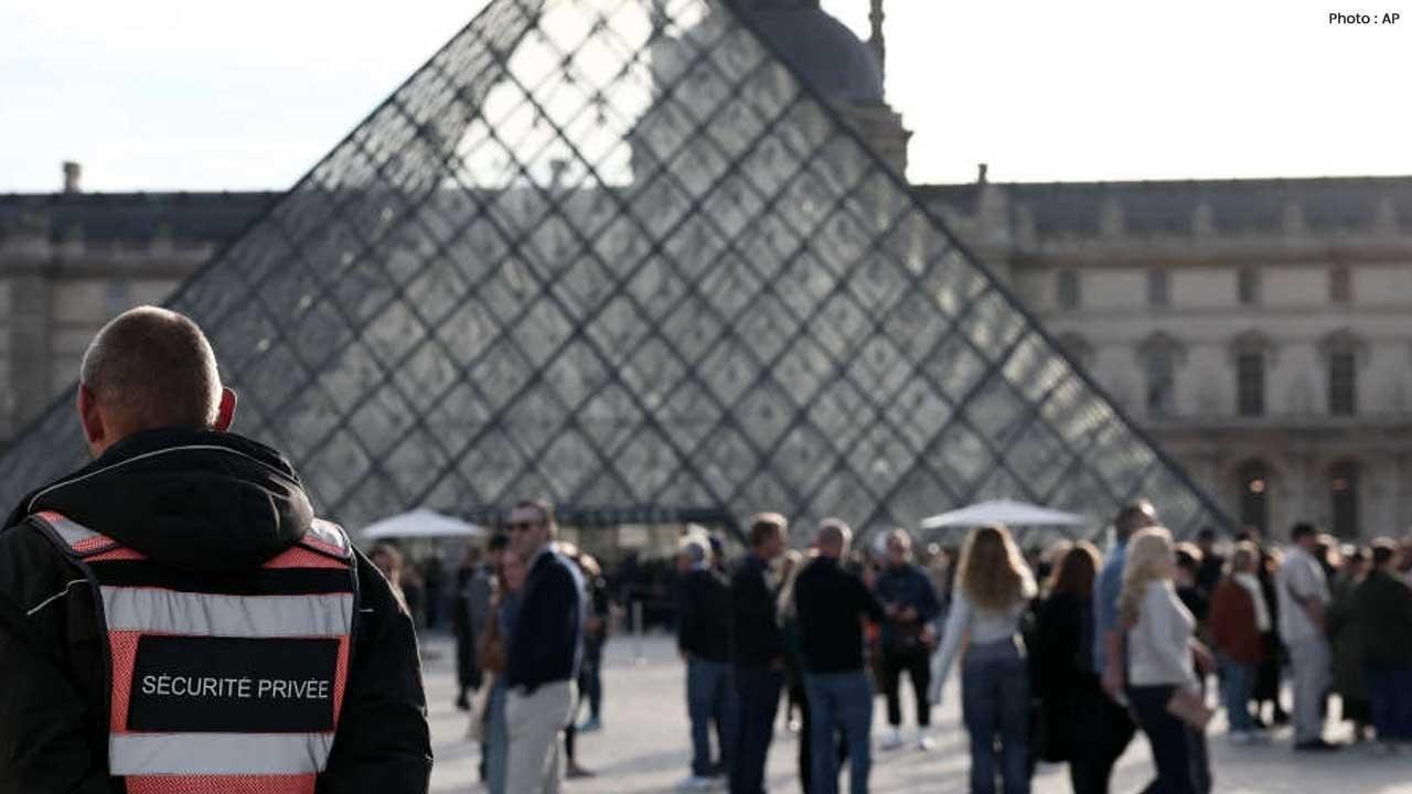 Louvre Shifts Crown Jewels to Bank of France Amid Robbery Scandal