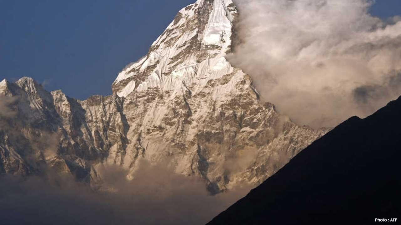 AI Deepfake Blackmail Drives Faridabad Student to Suicide