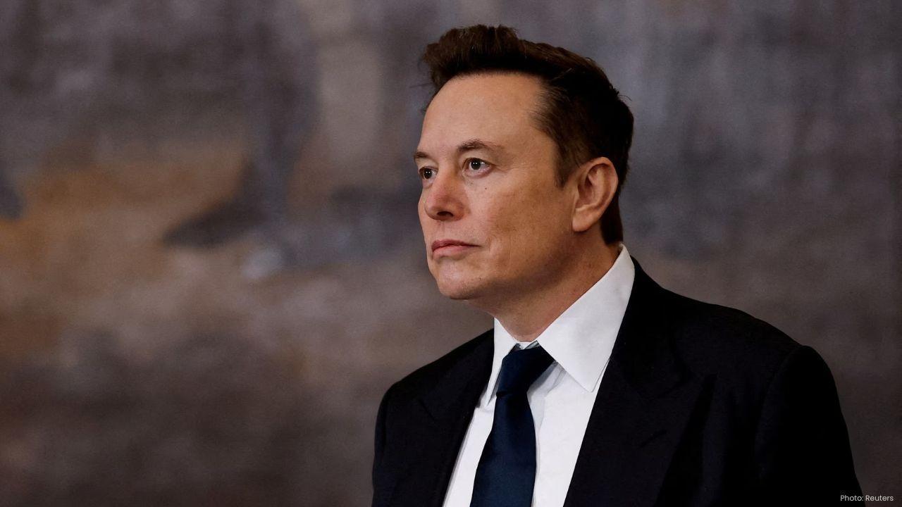 Tesla Faces Showdown Over Elon Musk’s $1 Trillion Pay Deal