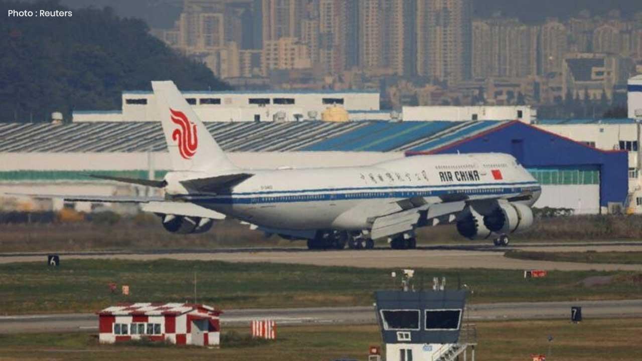 Chinese Airlines Post Profit on Summer Travel, Challenges Remain