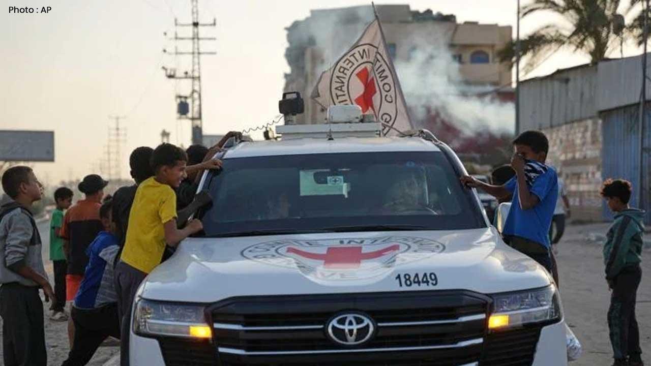 Israel and Hamas Exchange Remains Amid Fragile Gaza Ceasefire Progress