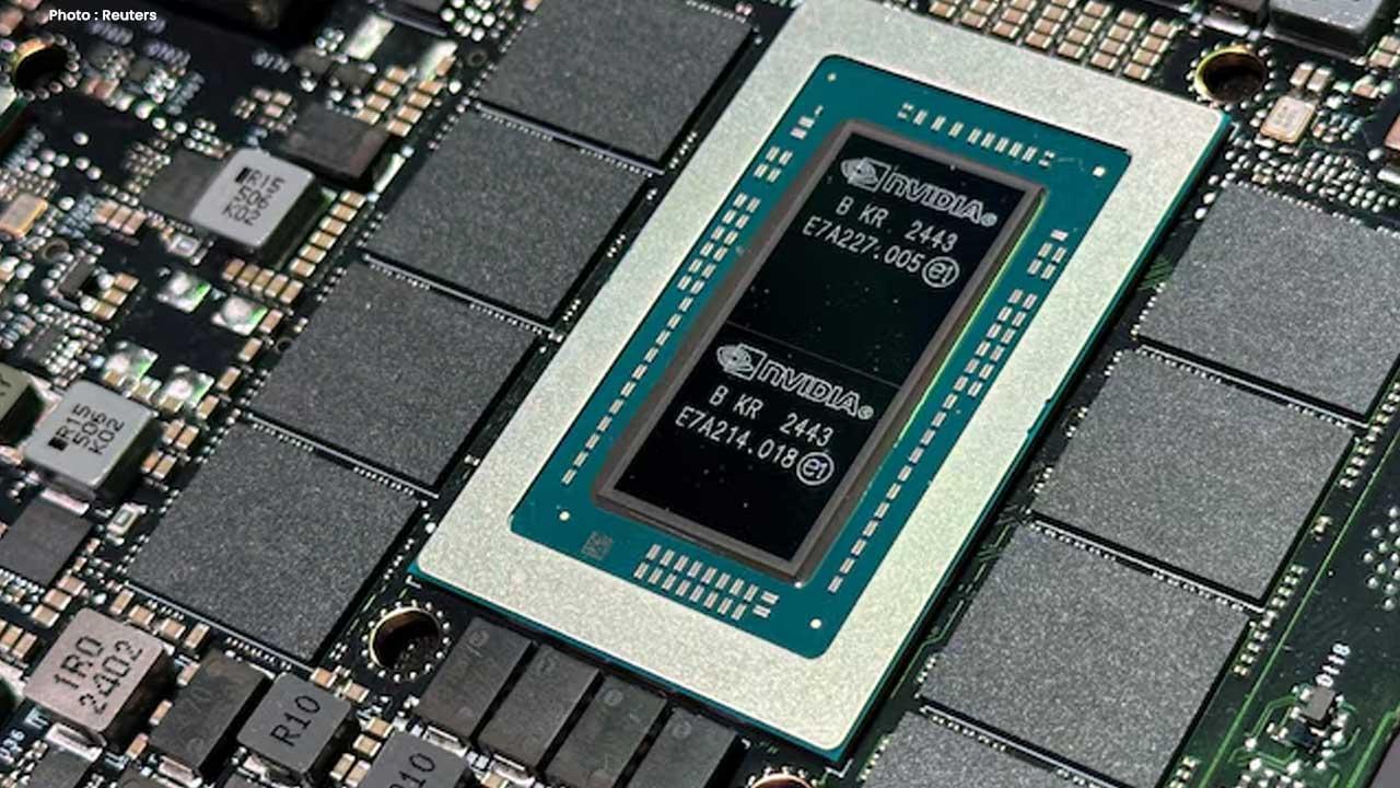 Trump Says Nvidia’s Blackwell Chip Won’t Be Shared Overseas