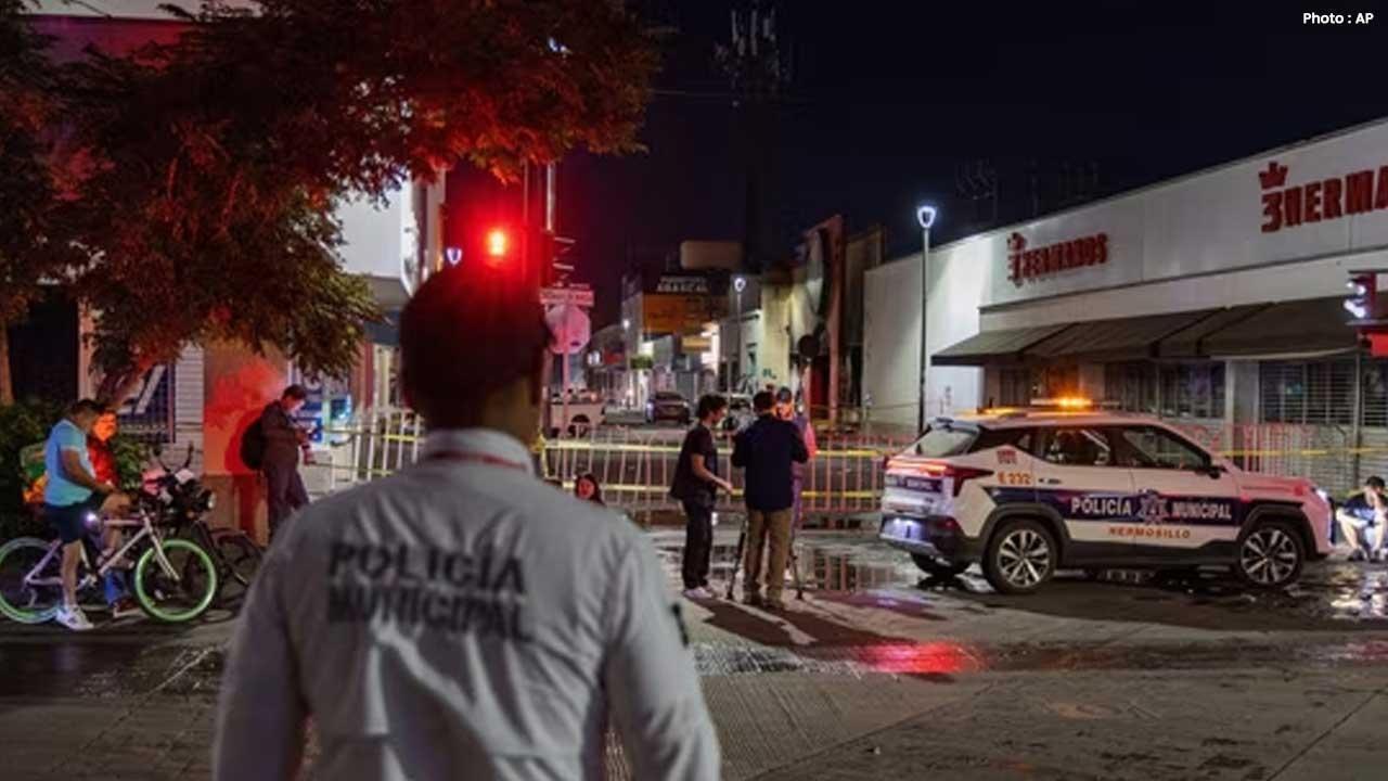 23 Killed, Including Children, in Supermarket Explosion in Mexico