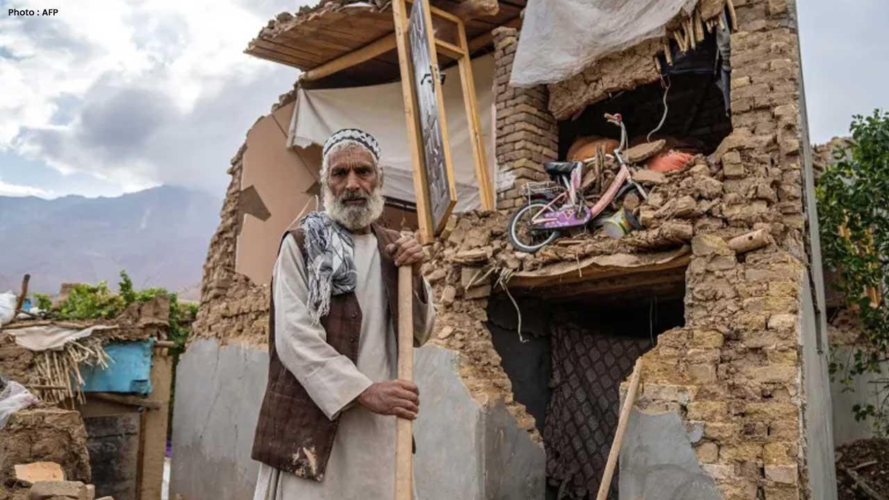 Afghanistan's Quake Survivors Face Deadly Cold as Winter Nears