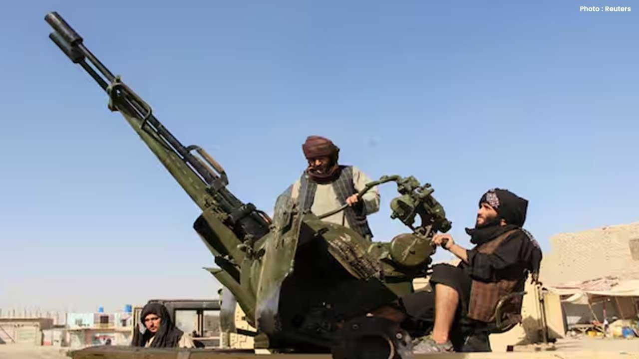 Five Dead in Renewed Clashes Along Afghanistan-Pakistan Border Amid Peace Talks