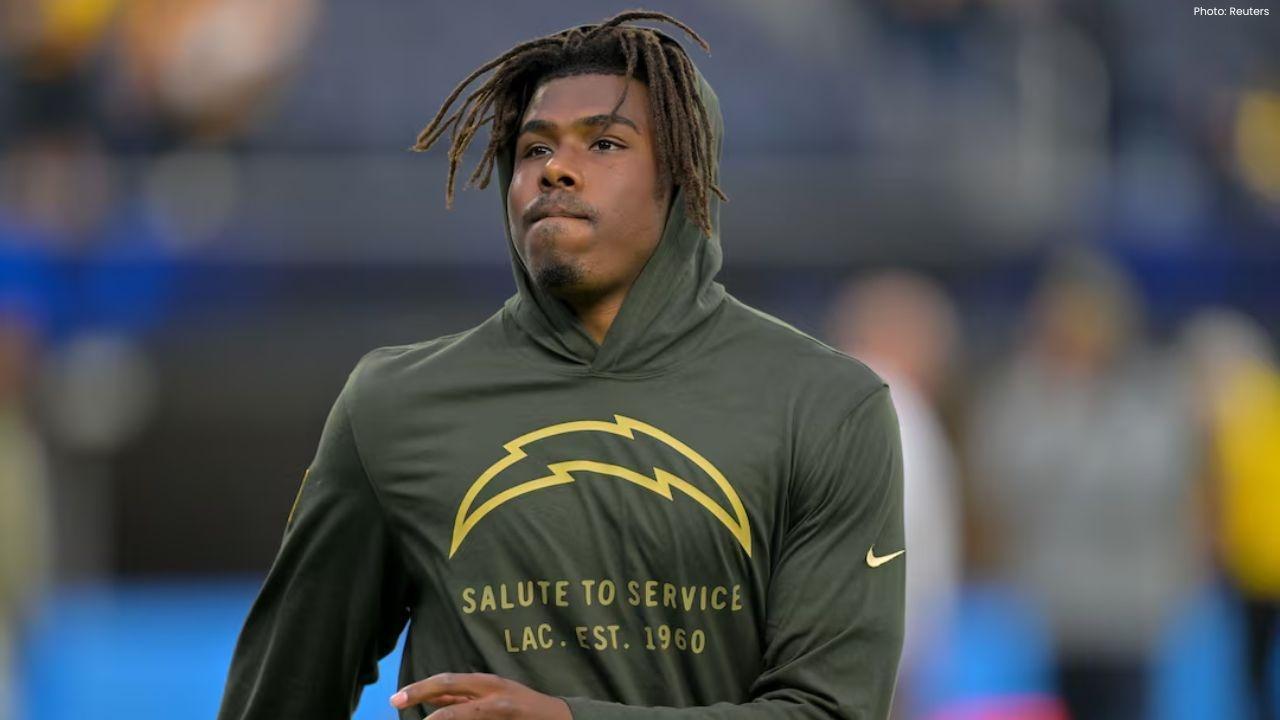 Chargers Secure 25-10 Win Over Steelers with Strong Defense and Herbert's Leadership