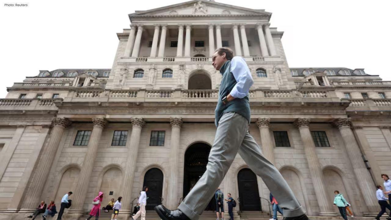 Bank of England Paves Way for Stablecoin Investment in Government Debt