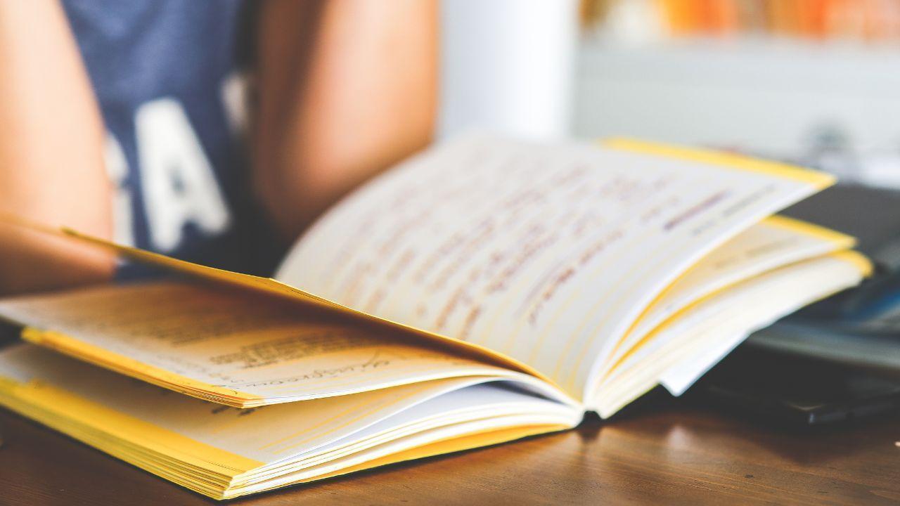 Asbestos Found in Coloured Sand Prompts School Closures Across Australia