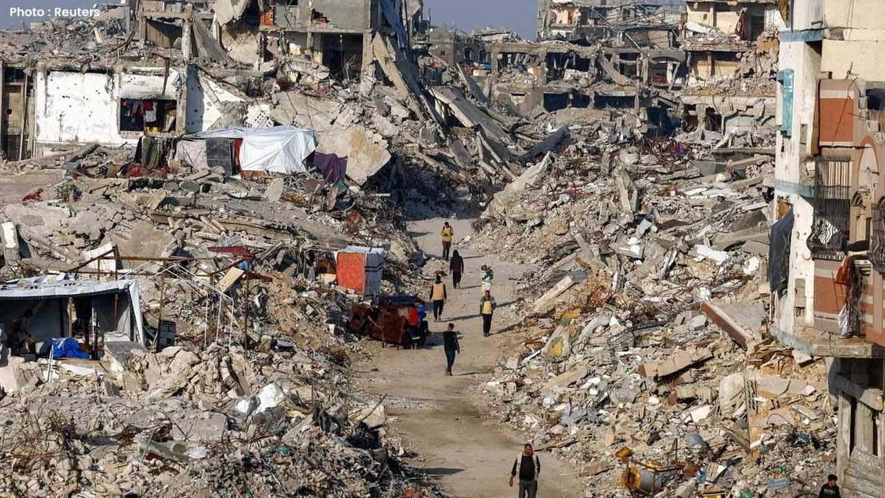 27 Lives Lost in Israeli Airstrikes Amid Ceasefire Strains