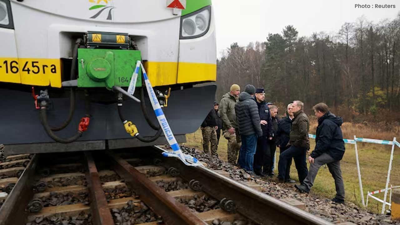 Poland Urges Belarus to Hand Over Ukrainians Linked to Rail Disruption