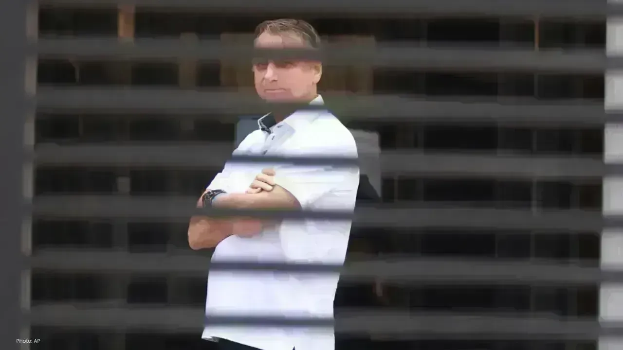 Former Brazilian President Bolsonaro Detained Before Prison Term