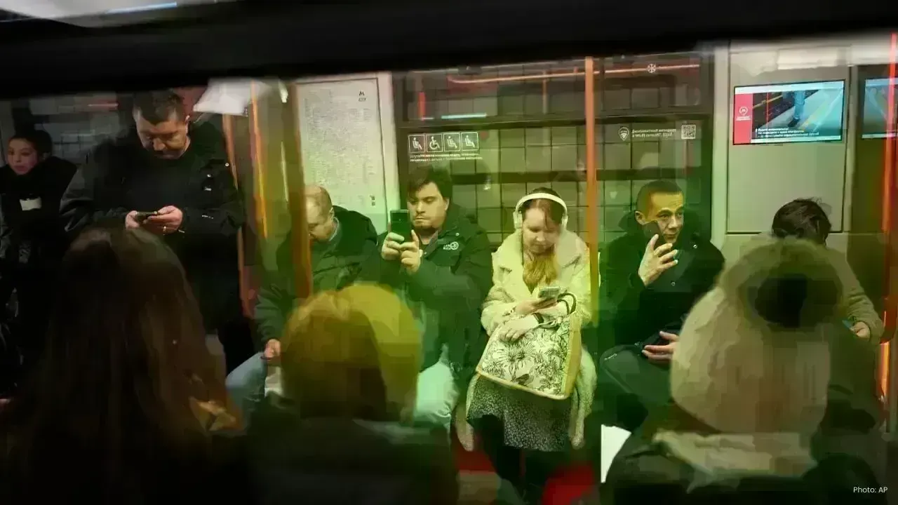 Mobile Internet Disruptions Challenge Daily Life in Russia