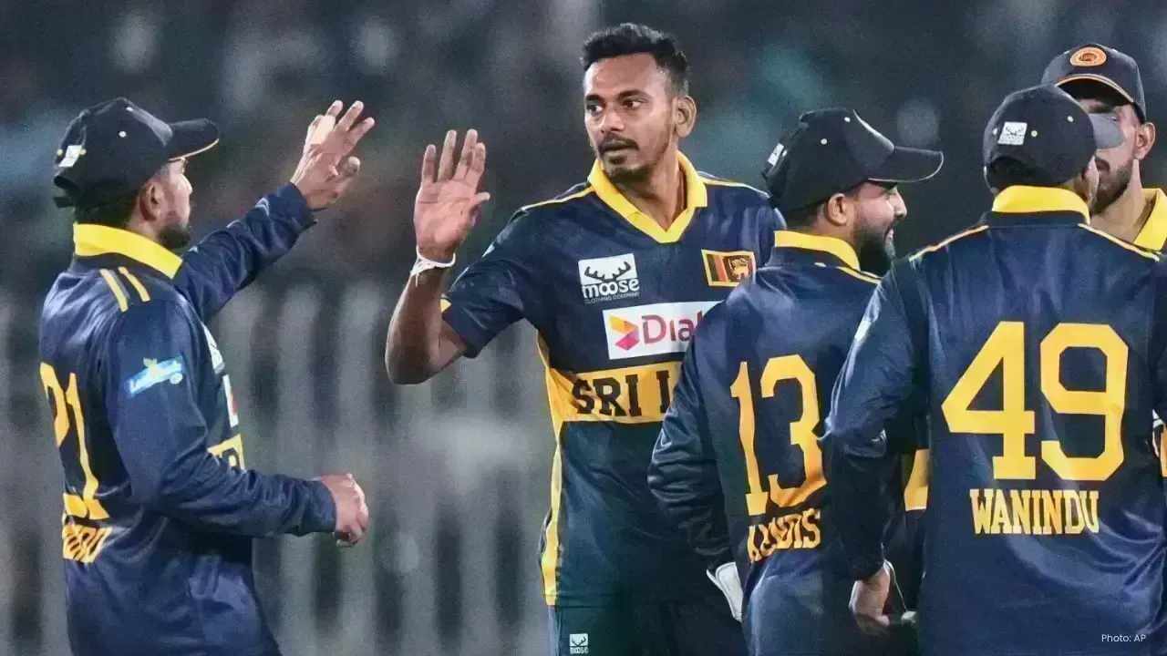 Sri Lanka Edges Past Pakistan for Tri-Series Final Spot