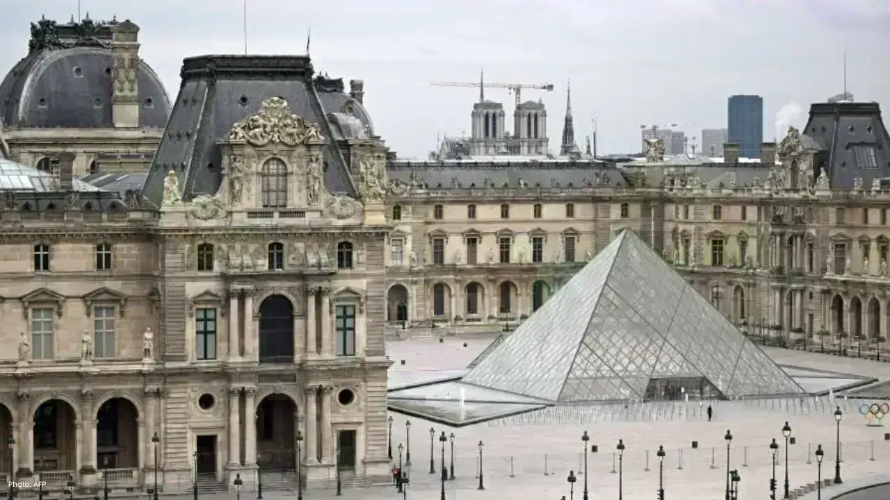 Paris Museum Hikes Entry Fee Amid Security Overhaul After Jewel Heist