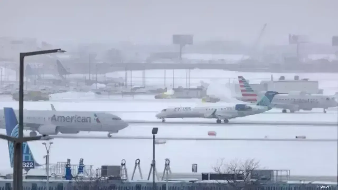 Severe Bomb Cyclone Hits the US, Bringing Heavy Snow