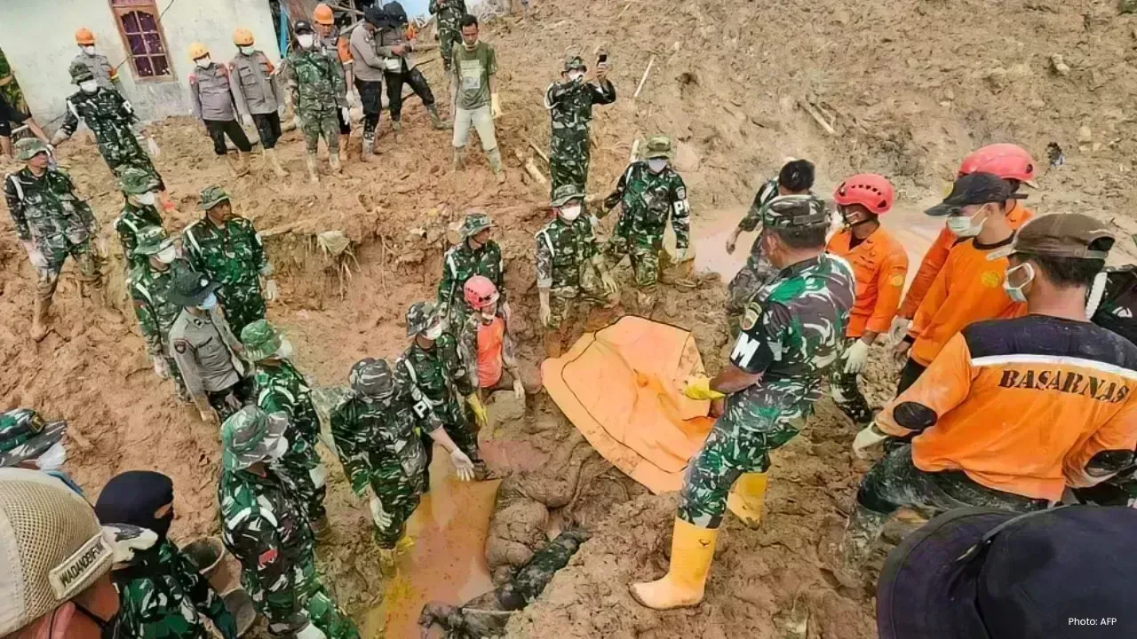 Devastating Floods Challenge Rescue Efforts in Indonesia and Sri Lanka