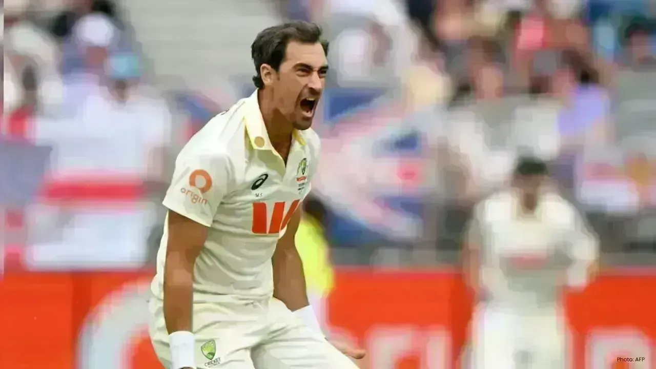Mitchell Starc Matches Akram’s Left-Arm Record with Early Strikes