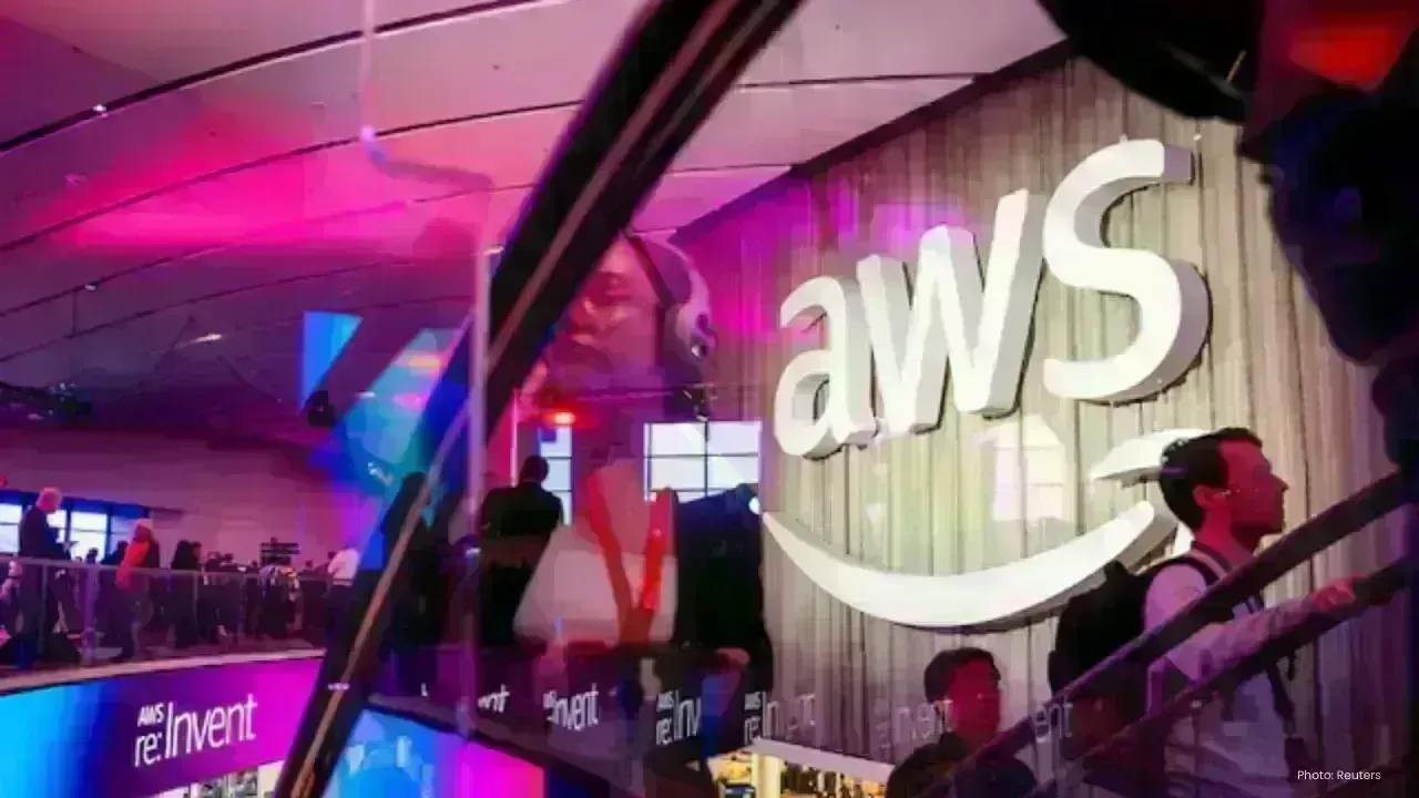 AI-Powered Fragrance Lab Captivates Attendees at AWS Conference