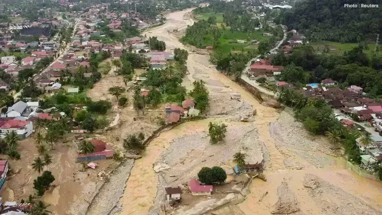 Indonesia Threatens to Revoke Mining Permits Amid Deadly Sumatra Floods