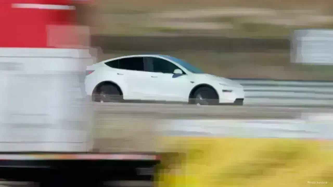 Carmakers Anticipate Significant Decline in Long-Term AI Investments by 2029