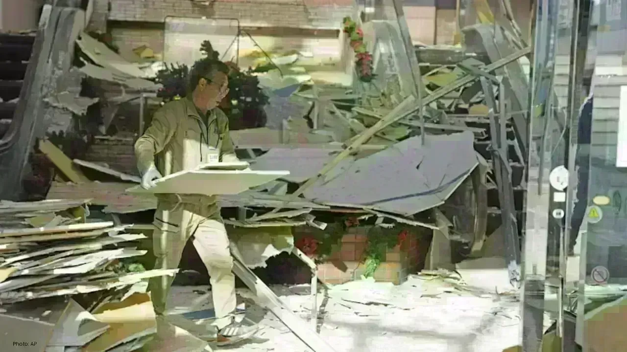 Japan Struck by Powerful 7.5 Magnitude Quake, Injuries Reported