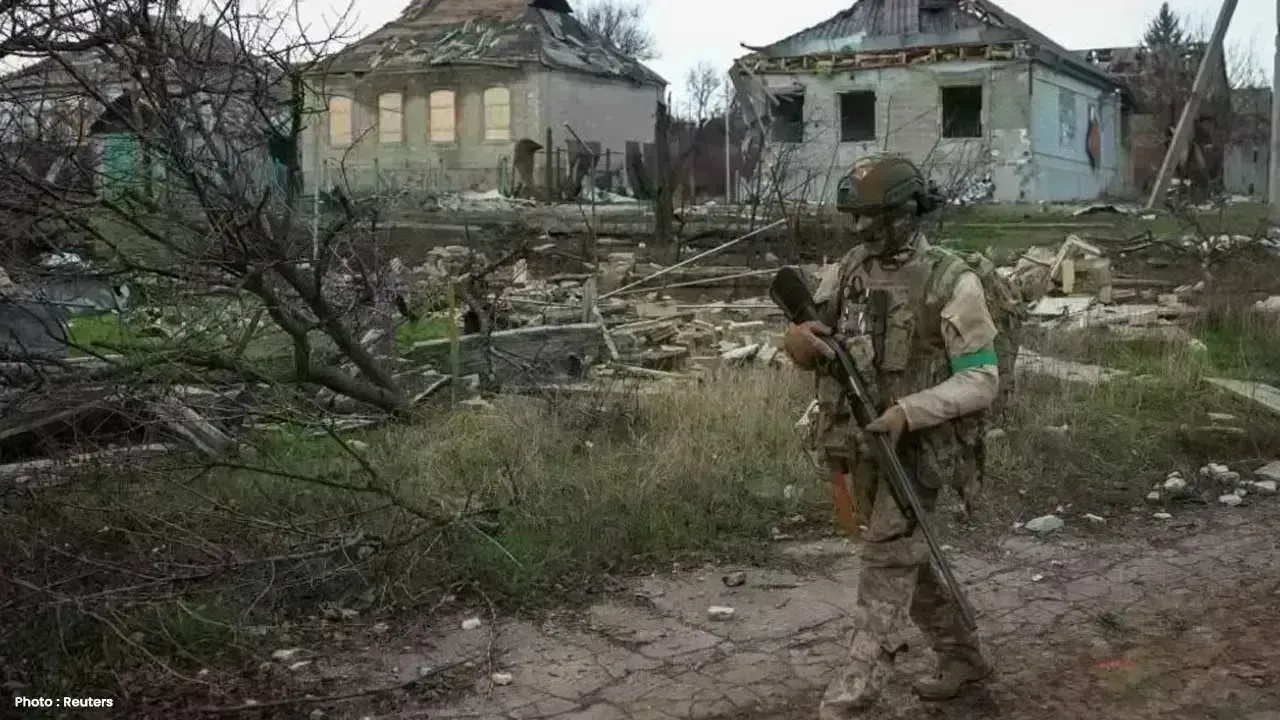 Ukraine Prepares Revised Peace Plan as Zelensky Rejects Land Concessions