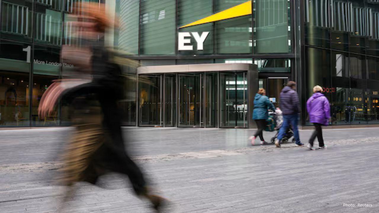Ernst & Young Under Investigation for Unauthorised Auditor Reports by FRC