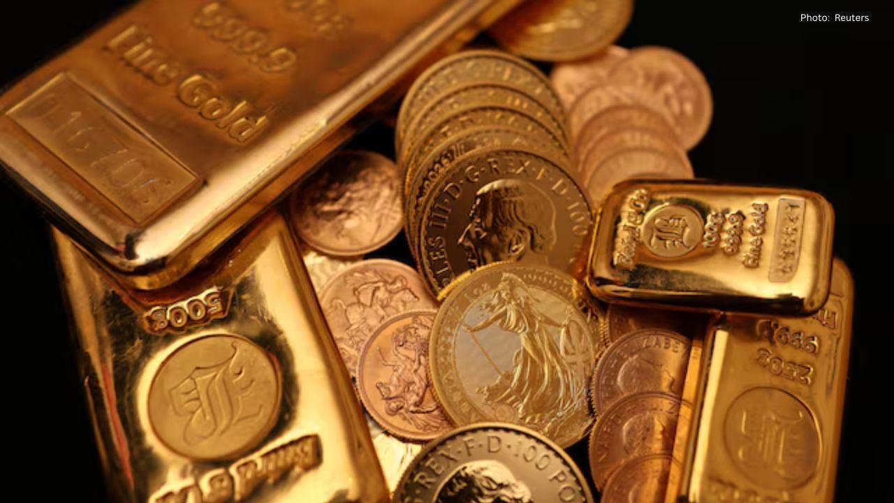 Gold Prices Decline as Investors Anticipate Key U.S. Employment Data