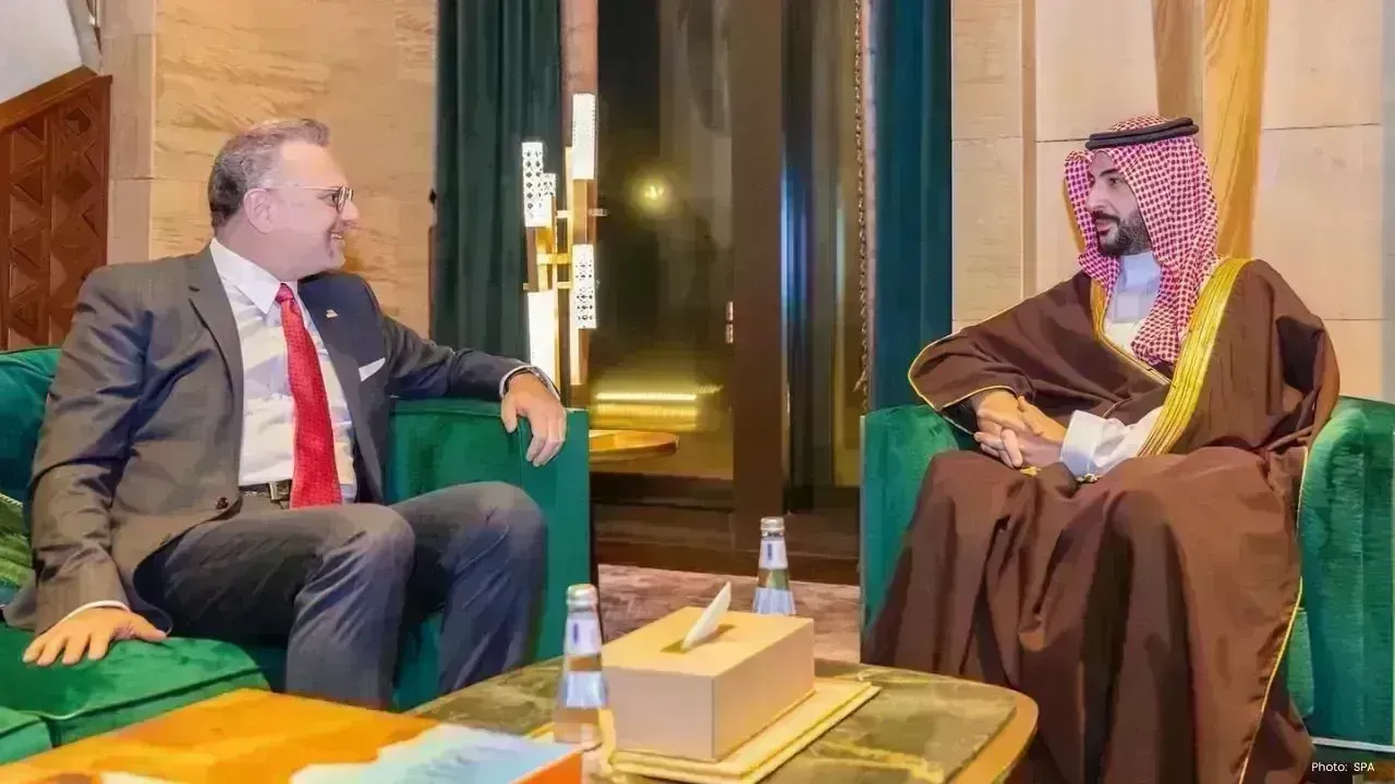 Saudi Arabia's Defense Chief Engages with US Advisor in Riyadh