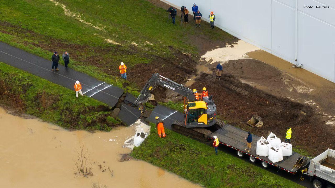 Severe Flooding Warnings Following Levee Collapse in Washington State