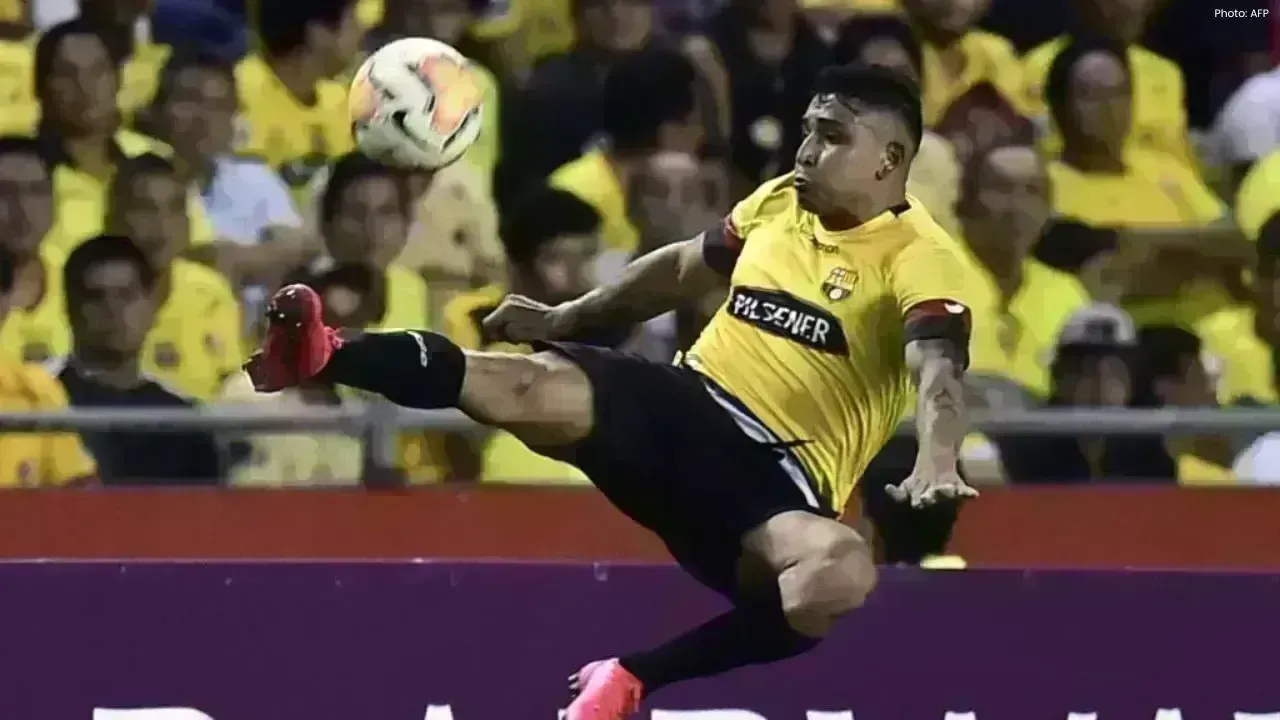 Tragic Shooting Claims Life of Ecuadorian Football Star Mario Pineida in Guayaquil