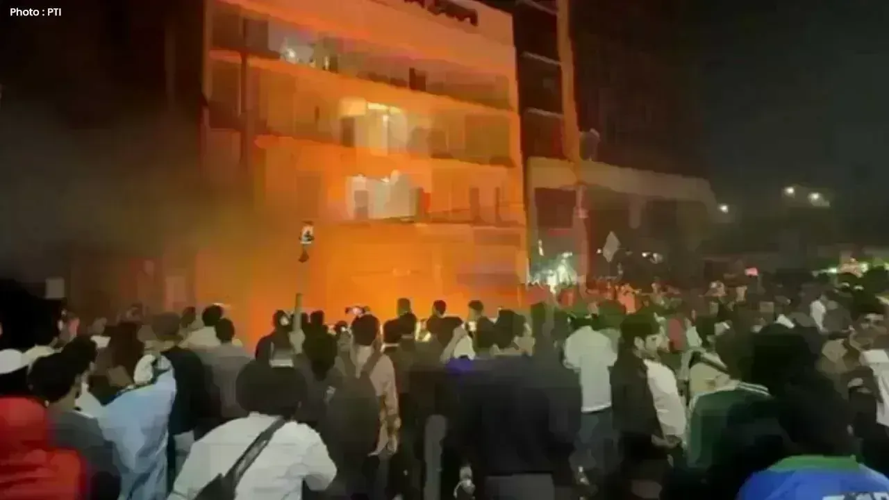 Bangladesh Journalists Rescued After Protesters Set Office on Fire