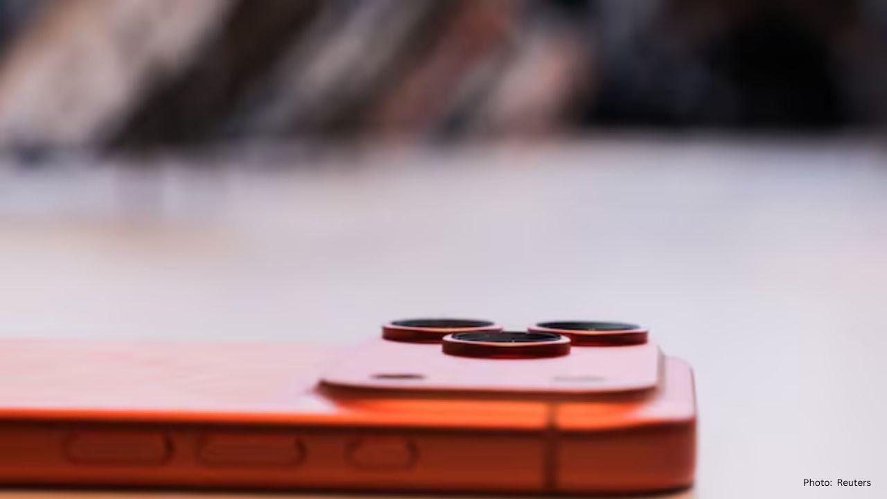 International Smartphone Brands Experience Significant Growth in China During November