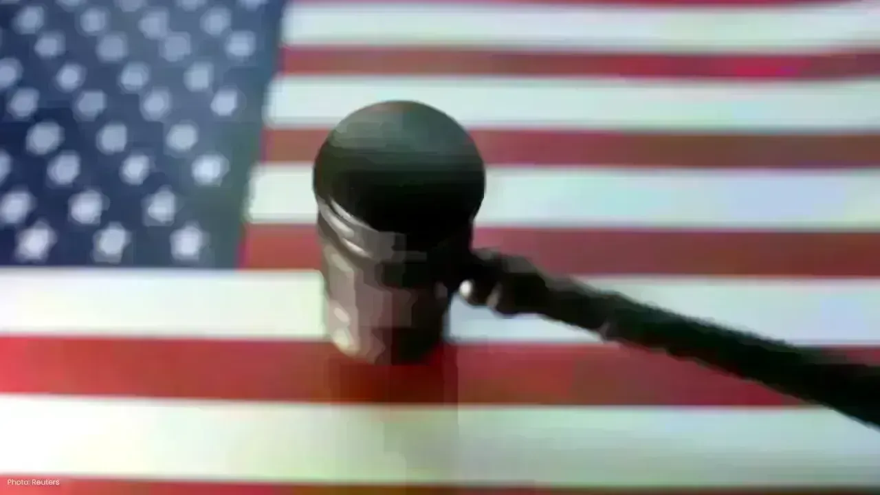 US Judge Stops Deportation Threat Against UK Disinformation Activist