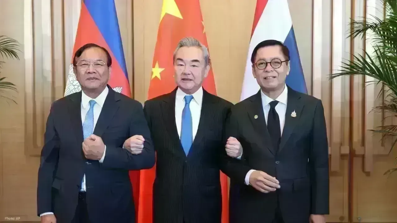 China Hosts Cambodia–Thailand Talks to Ease Deadly Border Conflict