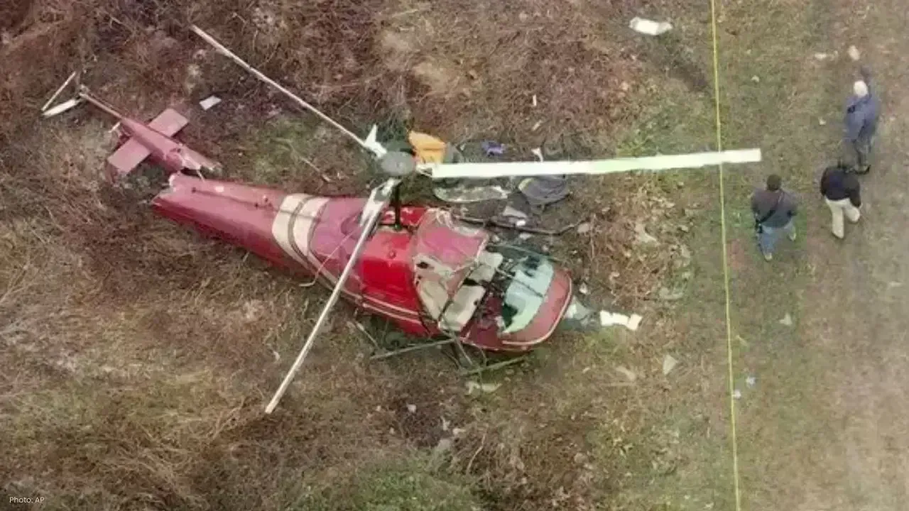 Two Helicopters Collide Midair in New Jersey, One Dead, One Critical
