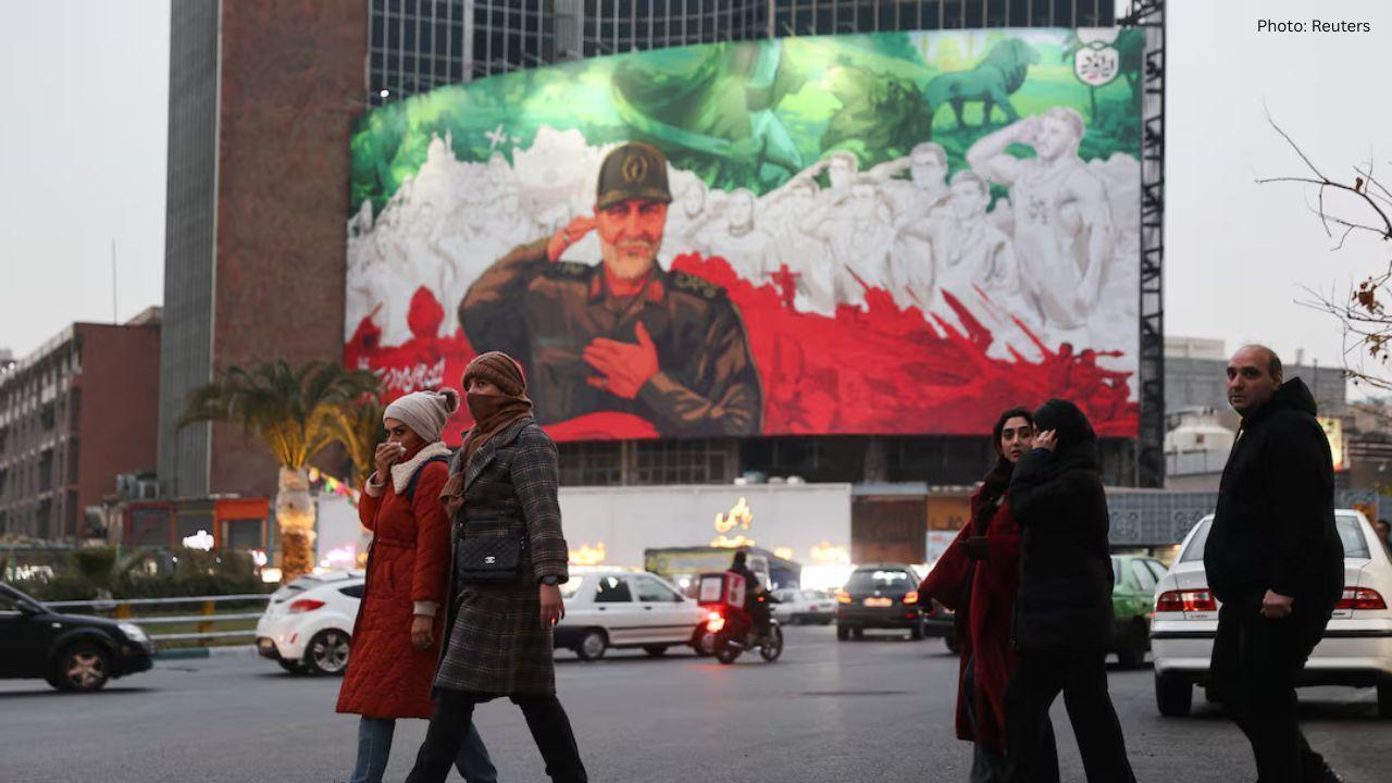 Trump Issues Stark Warning to Iran Amid Nationwide Protests