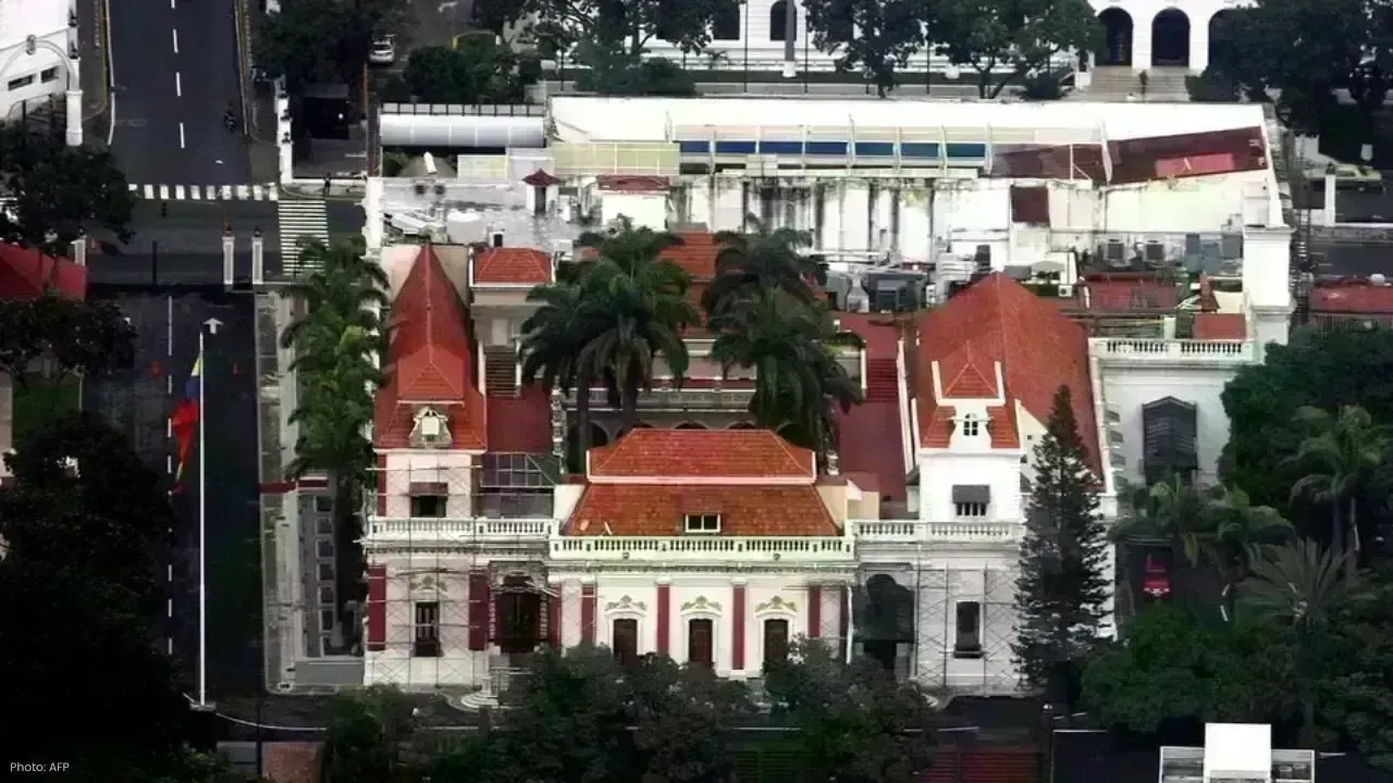 Security Alert at Venezuela's Miraflores Palace Following Gunfire Incident