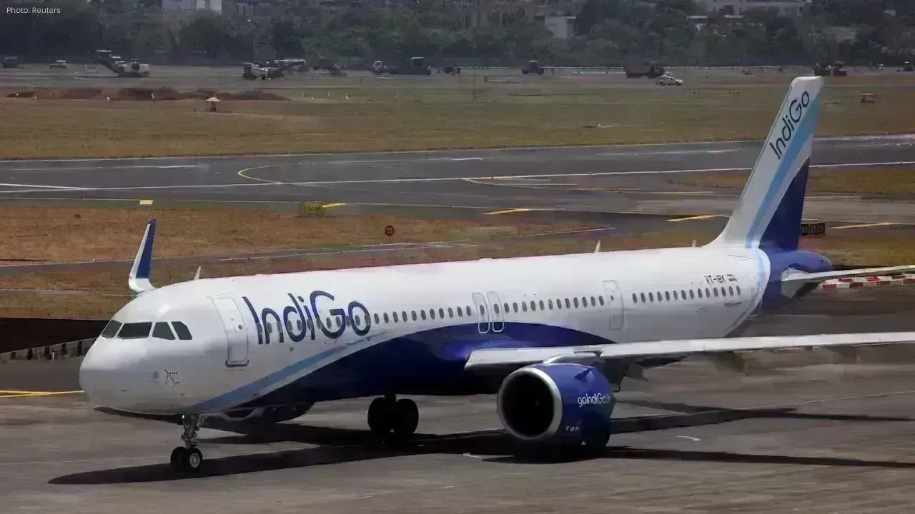 IndiGo Flight Escapes Iran Airspace Amid Sudden Closure Chaos